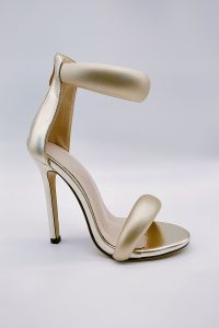 Unikorn strappy high heels gold